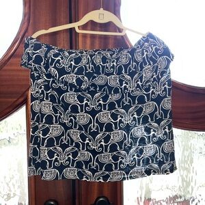 Crown and Ivy strapless flutter top size xl